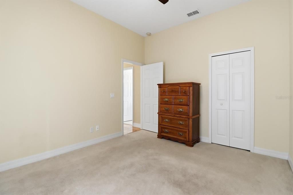 For Sale: $425,000 (4 beds, 2 baths, 2911 Square Feet)