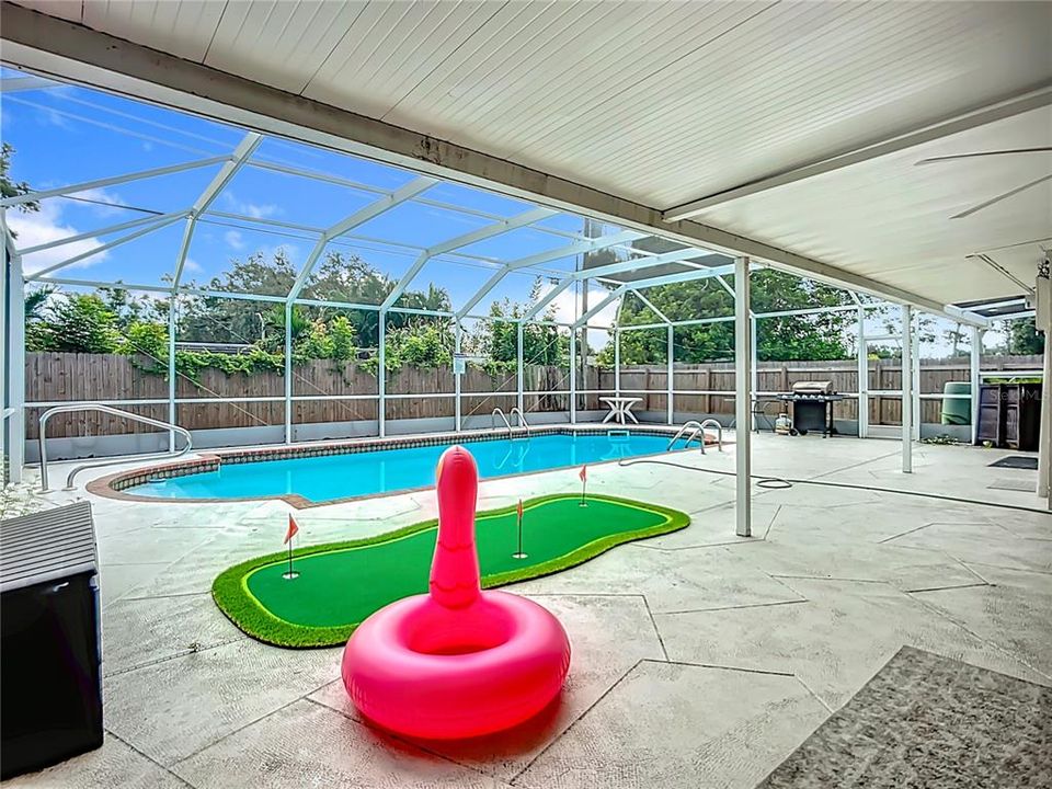 En Venta: $449,000 (4 camas, 2 baños, 1650 Pies cuadrados)