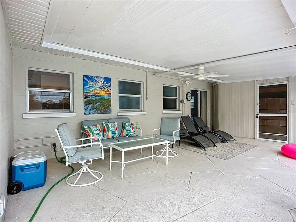 En Venta: $449,000 (4 camas, 2 baños, 1650 Pies cuadrados)