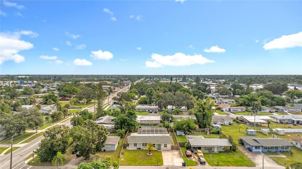 En Venta: $449,000 (4 camas, 2 baños, 1650 Pies cuadrados)