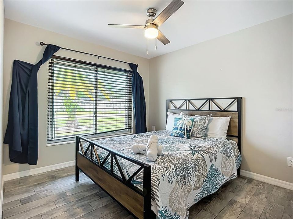 En Venta: $449,000 (4 camas, 2 baños, 1650 Pies cuadrados)