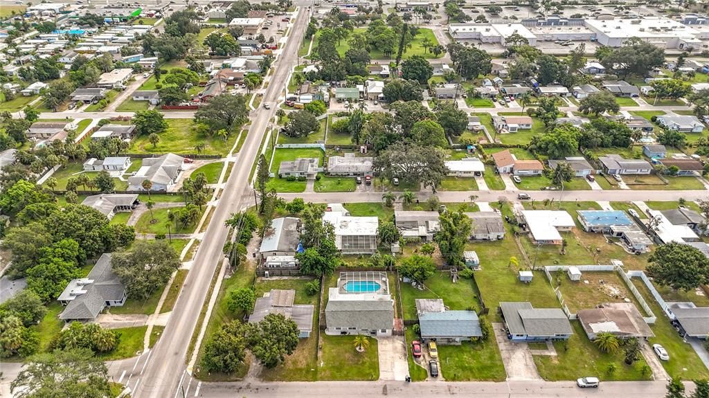 En Venta: $449,000 (4 camas, 2 baños, 1650 Pies cuadrados)