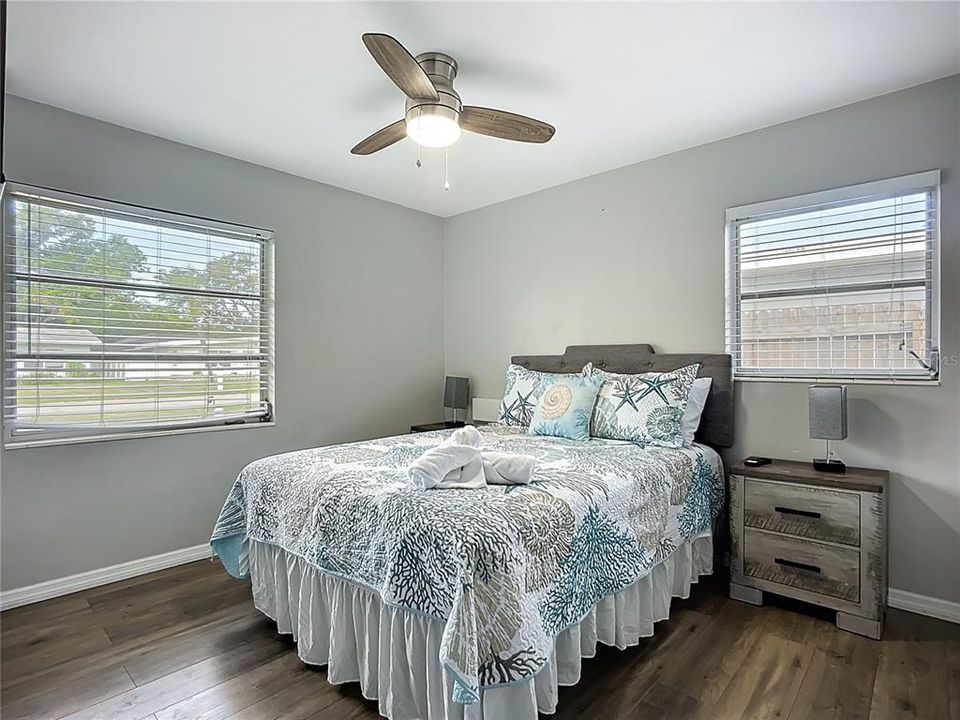 En Venta: $449,000 (4 camas, 2 baños, 1650 Pies cuadrados)