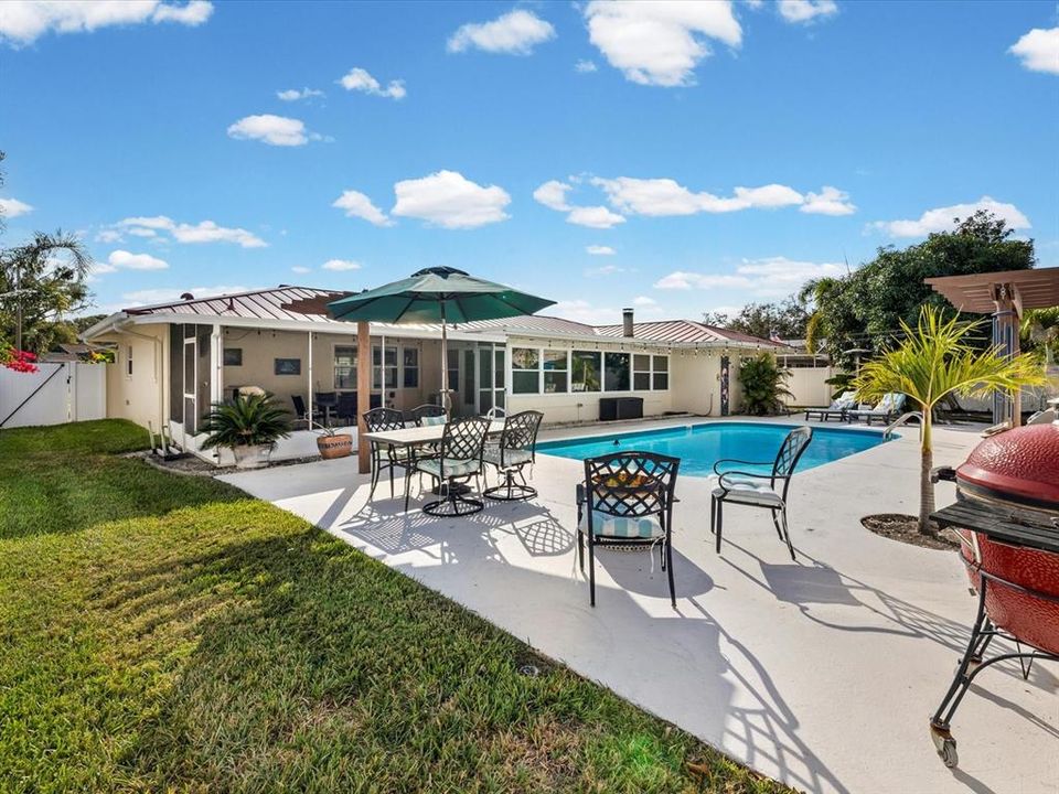 На продажу: $825,000 (3 спален, 2 ванн, 2094 Квадратных фут)