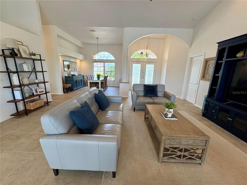 待售: $685,000 (3 贝兹, 2 浴室, 2160 平方英尺)