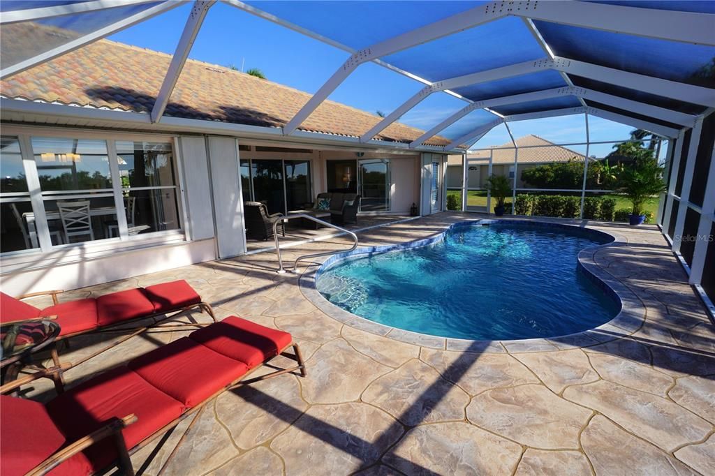 待售: $685,000 (3 贝兹, 2 浴室, 2160 平方英尺)