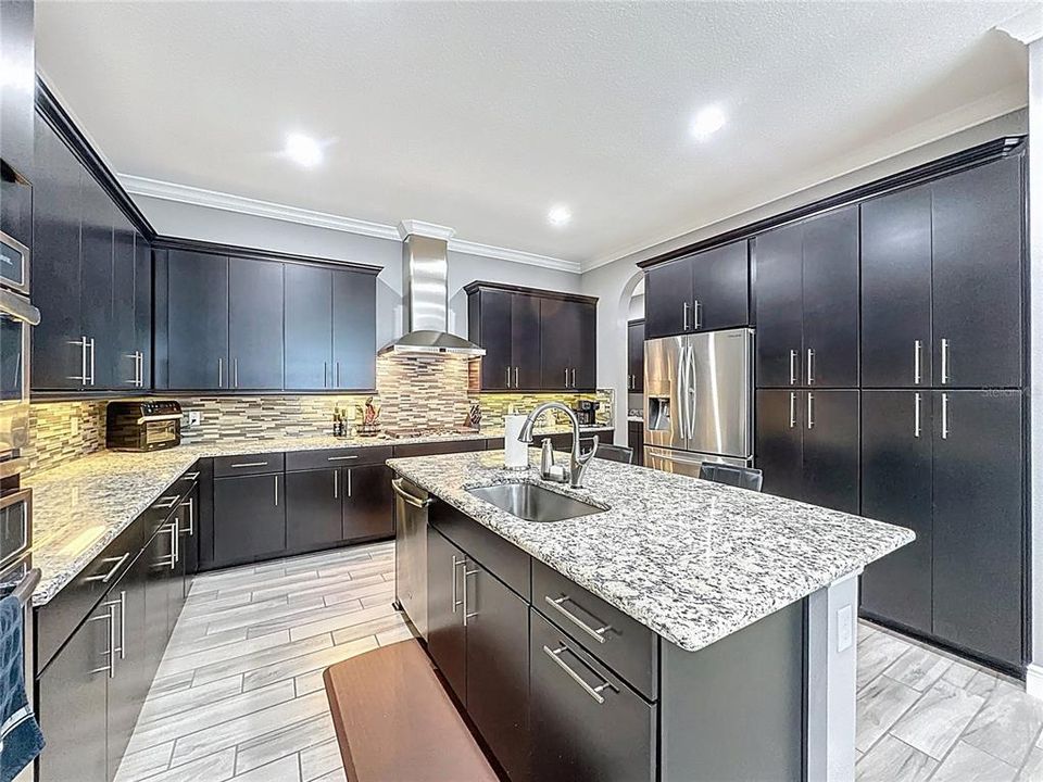 For Sale: $625,000 (4 beds, 3 baths, 2756 Square Feet)