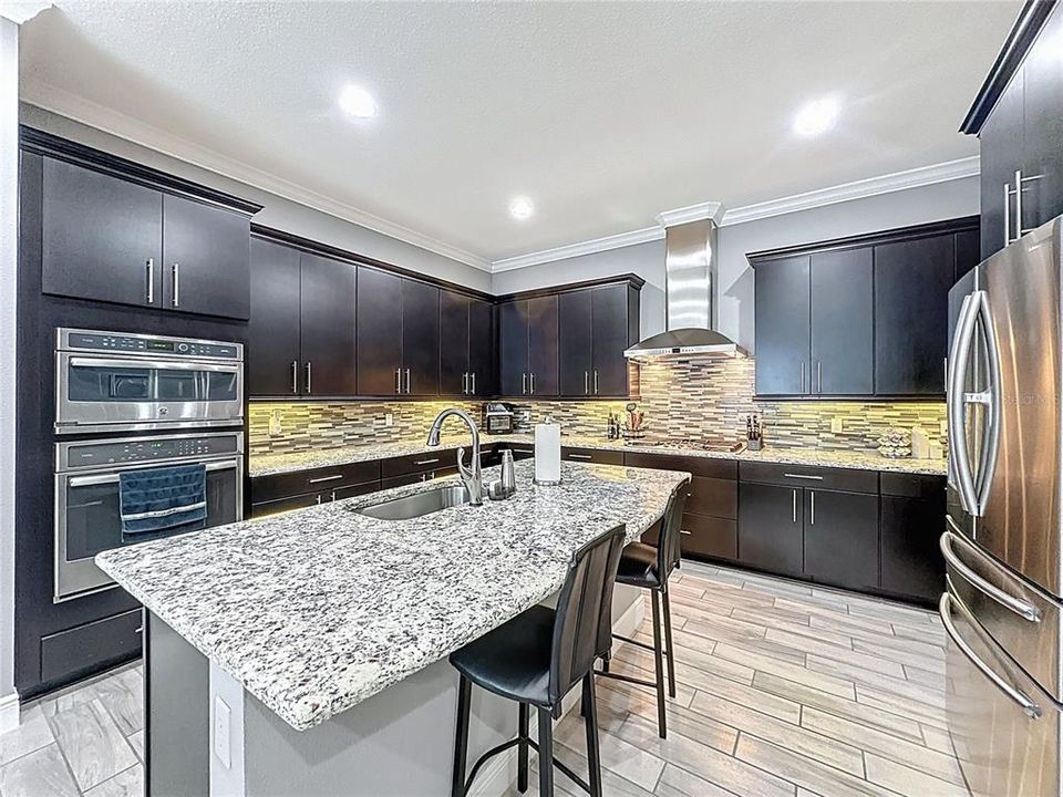 For Sale: $625,000 (4 beds, 3 baths, 2756 Square Feet)