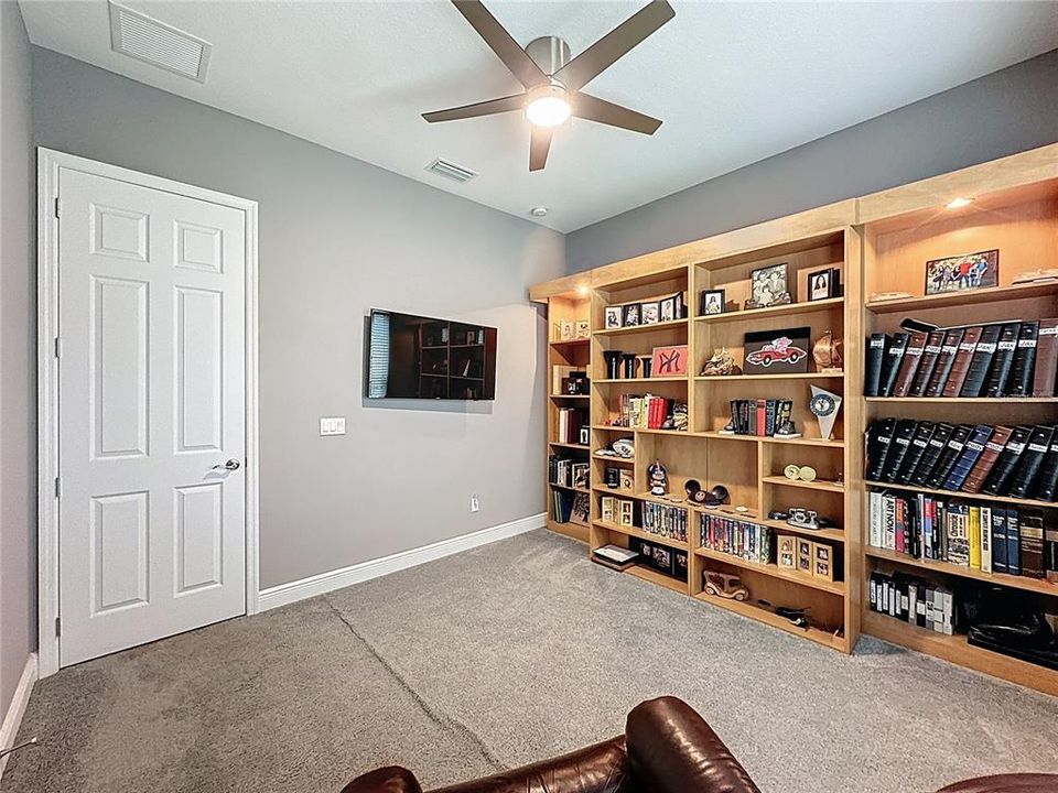 For Sale: $625,000 (4 beds, 3 baths, 2756 Square Feet)