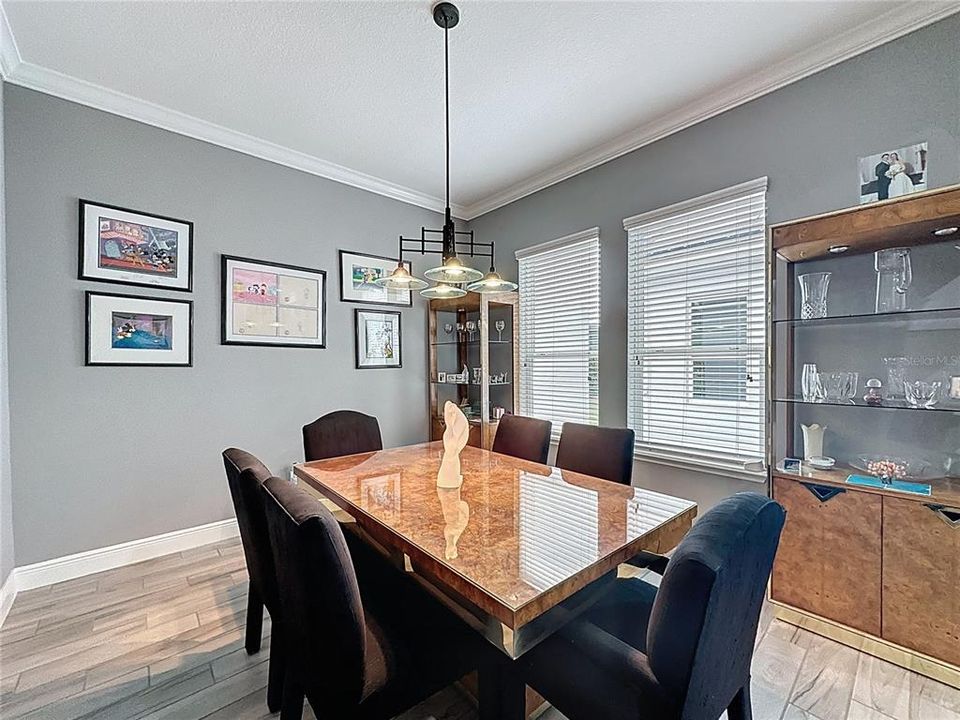 For Sale: $625,000 (4 beds, 3 baths, 2756 Square Feet)