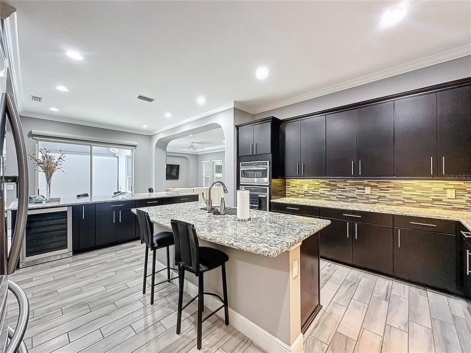 For Sale: $625,000 (4 beds, 3 baths, 2756 Square Feet)