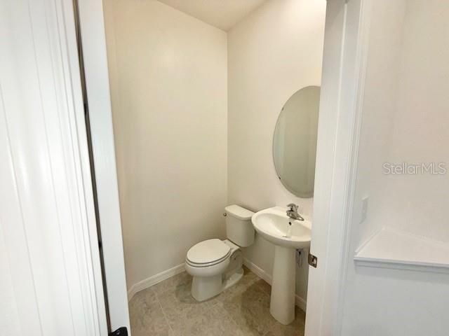 For Rent: $2,595 (3 beds, 2 baths, 1840 Square Feet)