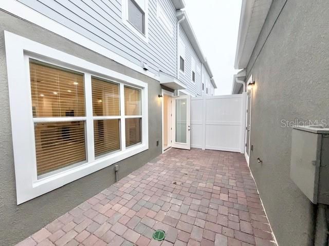 For Rent: $2,595 (3 beds, 2 baths, 1840 Square Feet)