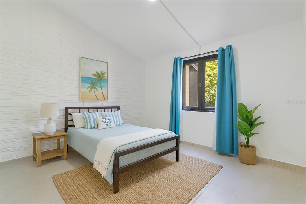 For Sale: $550,000 (3 beds, 2 baths, 1388 Square Feet)