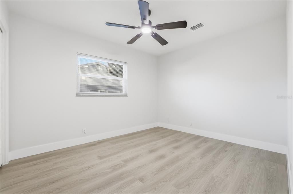 待售: $489,900 (4 贝兹, 2 浴室, 1892 平方英尺)