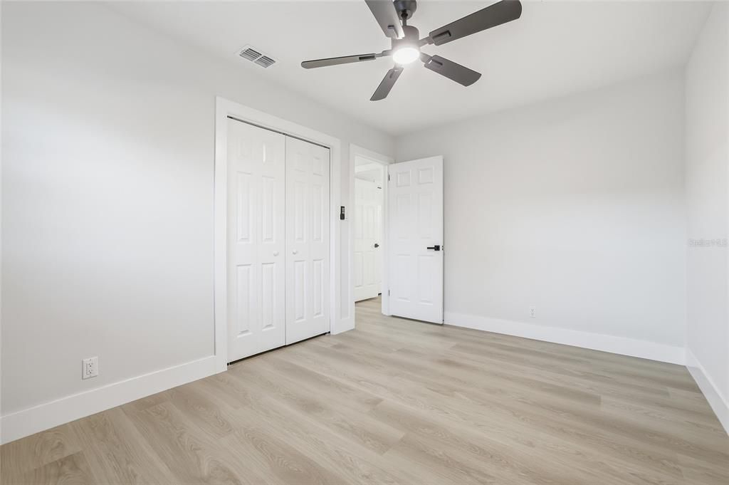 待售: $489,900 (4 贝兹, 2 浴室, 1892 平方英尺)