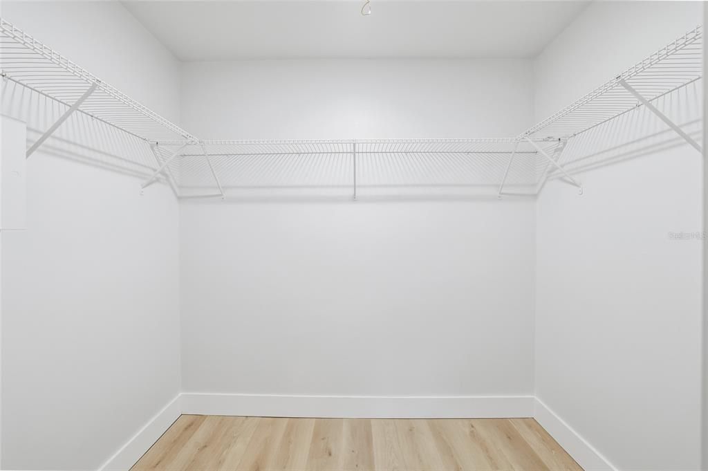 На продажу: $439,900 (4 спален, 2 ванн, 1506 Квадратных фут)