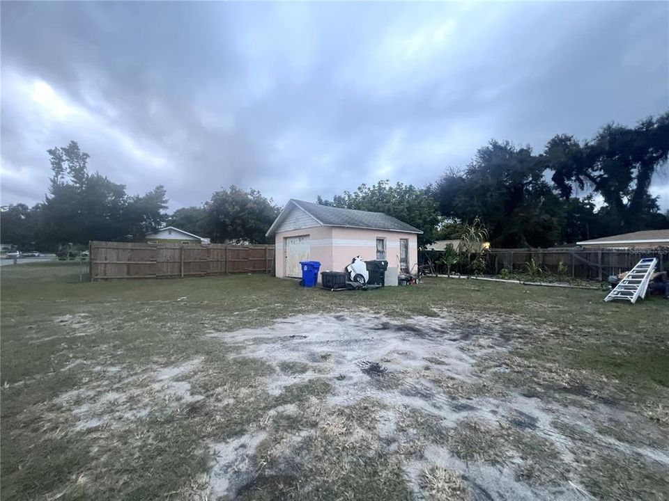 For Sale: $280,000 (5 beds, 3 baths, 1858 Square Feet)