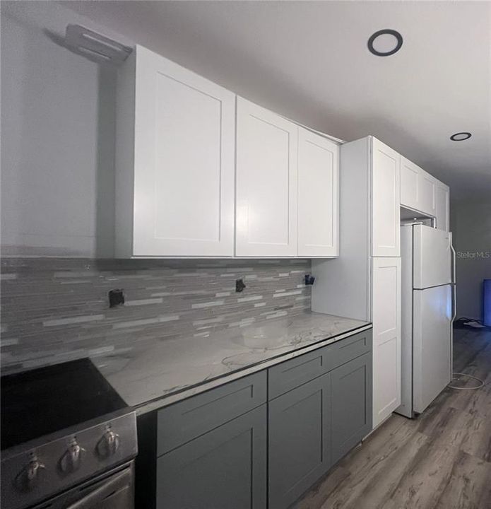 For Sale: $280,000 (5 beds, 3 baths, 1858 Square Feet)