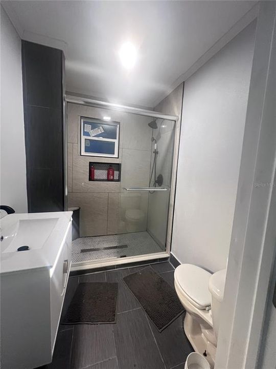 For Sale: $280,000 (5 beds, 3 baths, 1858 Square Feet)