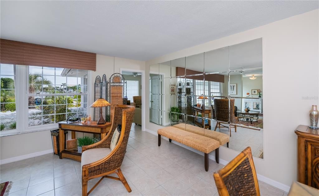 待售: $549,000 (4 贝兹, 3 浴室, 2164 平方英尺)