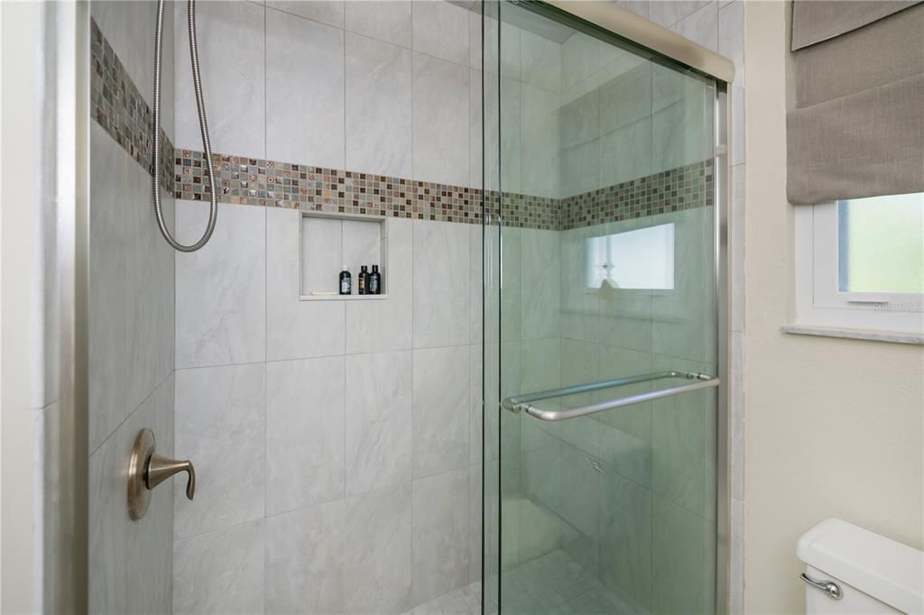 待售: $549,000 (4 贝兹, 3 浴室, 2164 平方英尺)