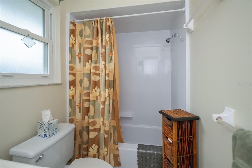 待售: $549,000 (4 贝兹, 3 浴室, 2164 平方英尺)