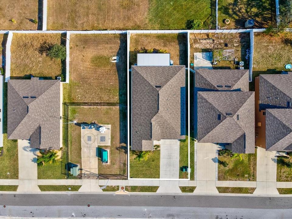 For Sale: $335,000 (4 beds, 2 baths, 1939 Square Feet)