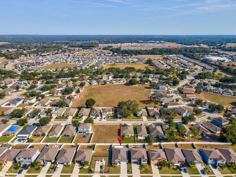 For Sale: $335,000 (4 beds, 2 baths, 1939 Square Feet)