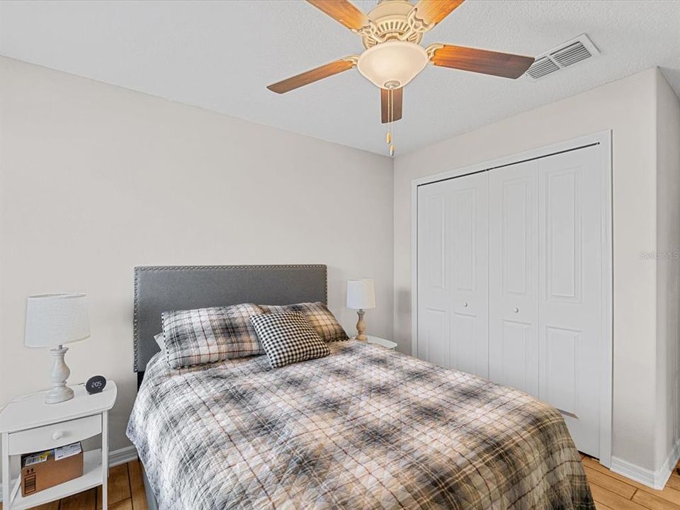 For Sale: $335,000 (4 beds, 2 baths, 1939 Square Feet)