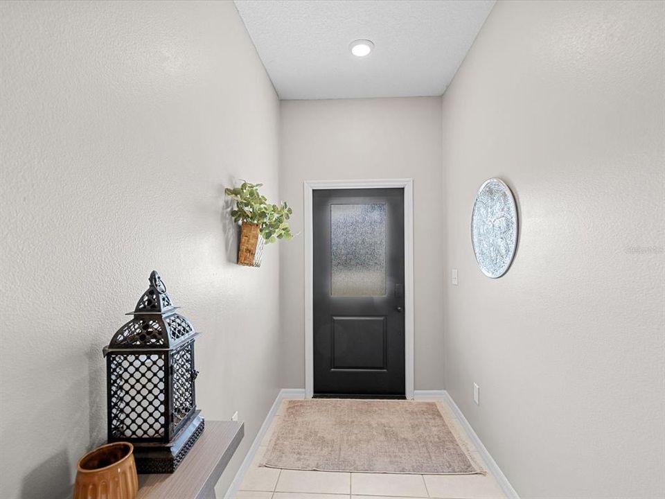 For Sale: $335,000 (4 beds, 2 baths, 1939 Square Feet)