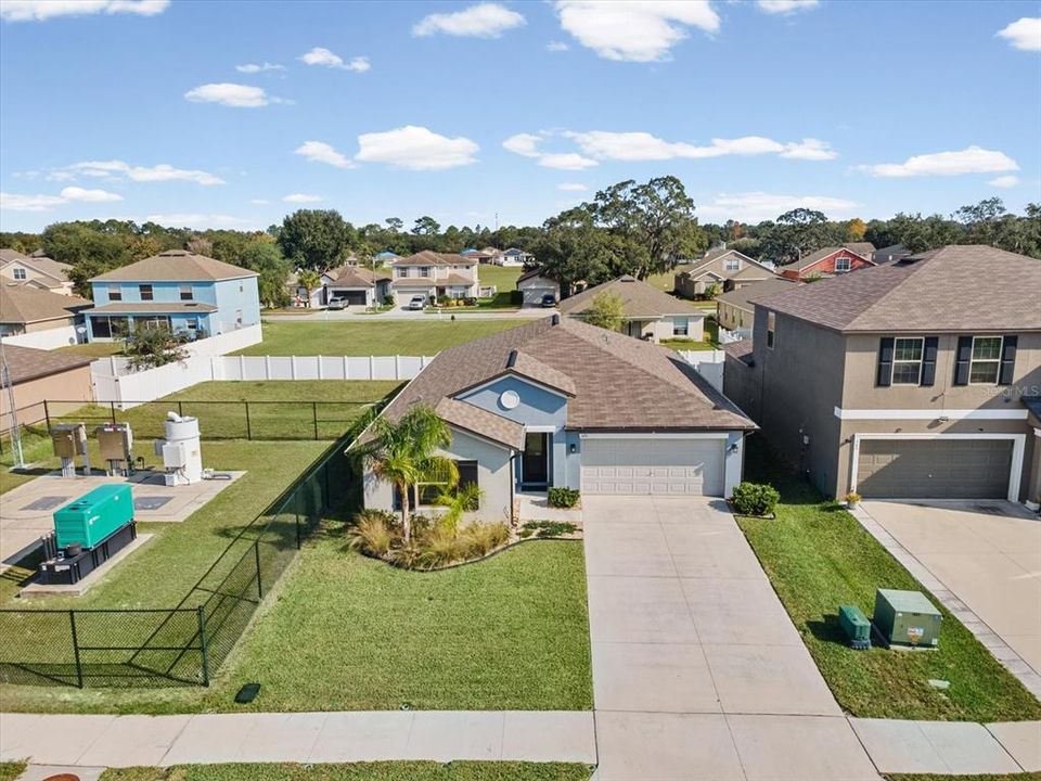 For Sale: $335,000 (4 beds, 2 baths, 1939 Square Feet)