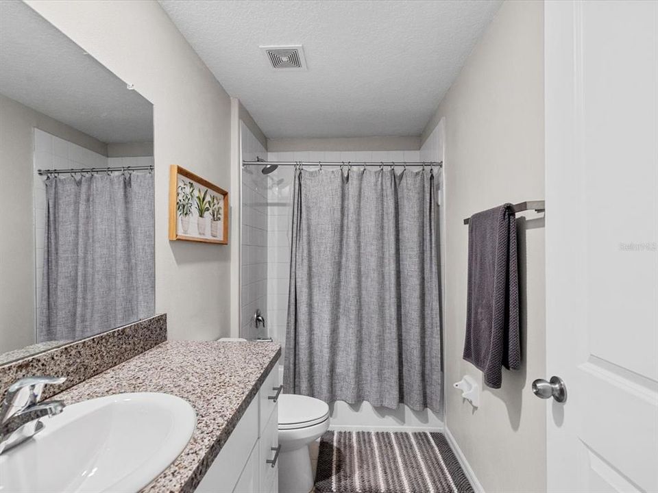 For Sale: $335,000 (4 beds, 2 baths, 1939 Square Feet)