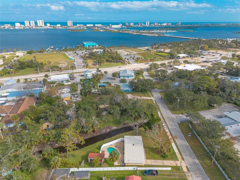 En Venta: $259,900 (2 camas, 2 baños, 1270 Pies cuadrados)