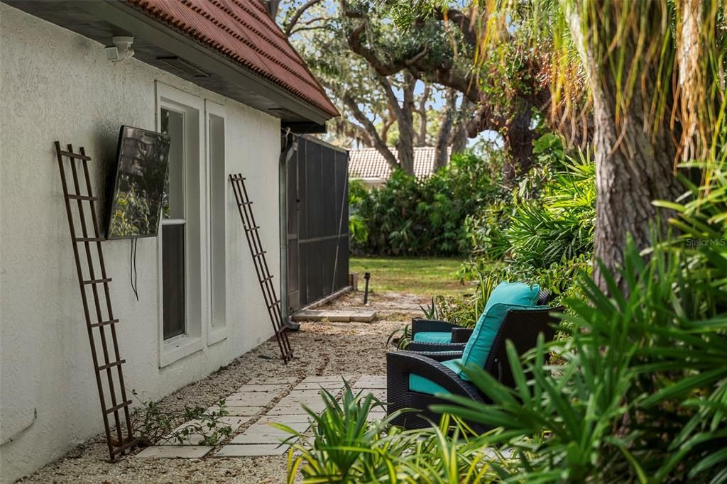 En Venta: $729,900 (4 camas, 2 baños, 2445 Pies cuadrados)