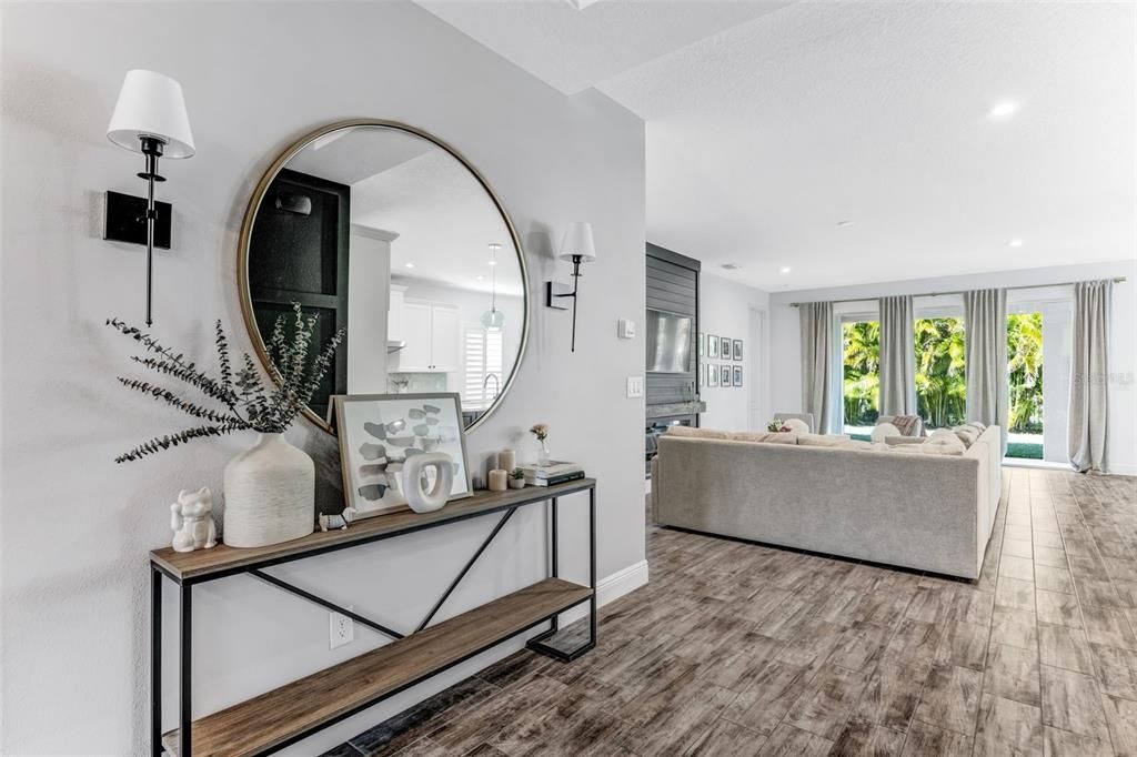 For Sale: $459,999 (3 beds, 2 baths, 1998 Square Feet)