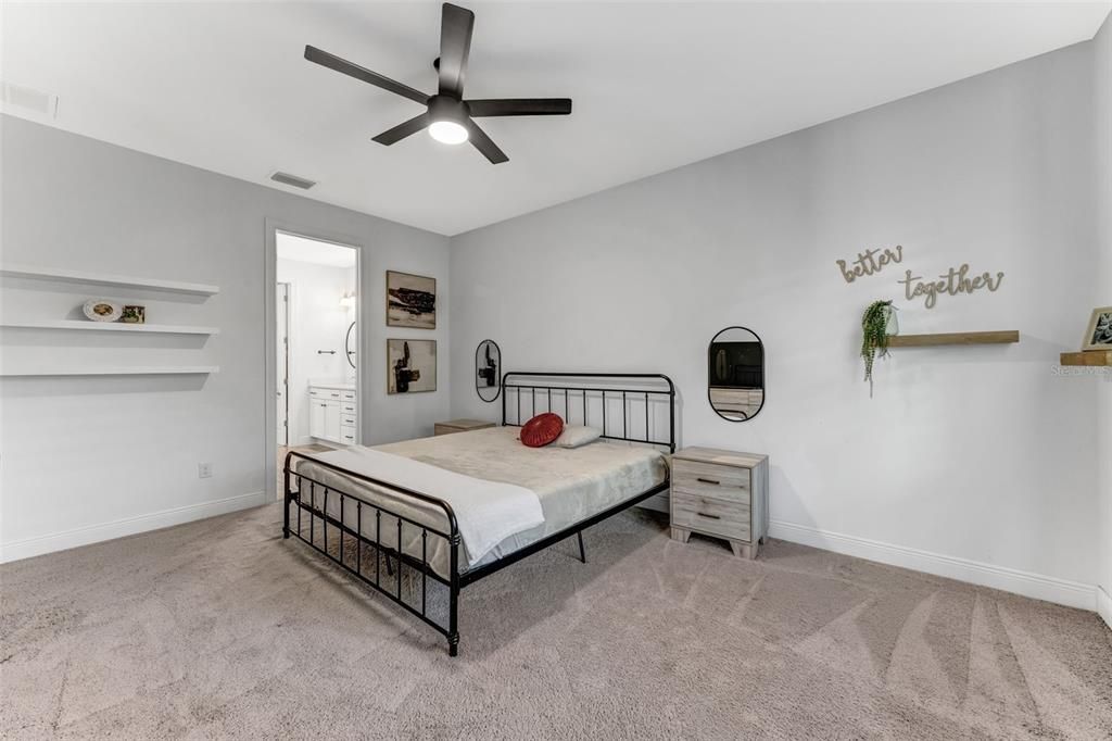 For Sale: $459,999 (3 beds, 2 baths, 1998 Square Feet)