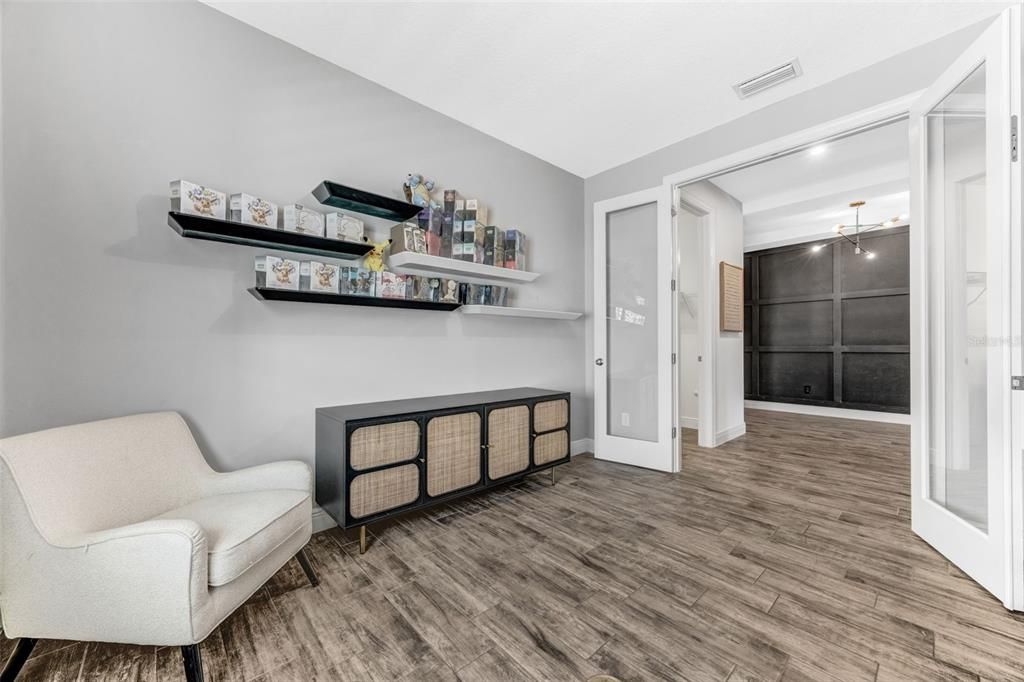 For Sale: $459,999 (3 beds, 2 baths, 1998 Square Feet)