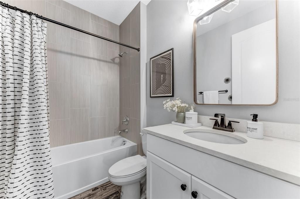 For Sale: $459,999 (3 beds, 2 baths, 1998 Square Feet)