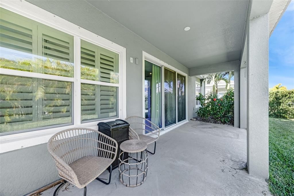 For Sale: $459,999 (3 beds, 2 baths, 1998 Square Feet)