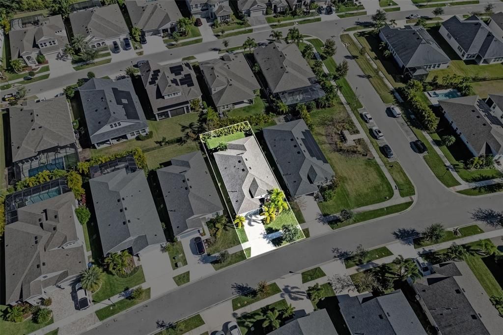 For Sale: $459,999 (3 beds, 2 baths, 1998 Square Feet)