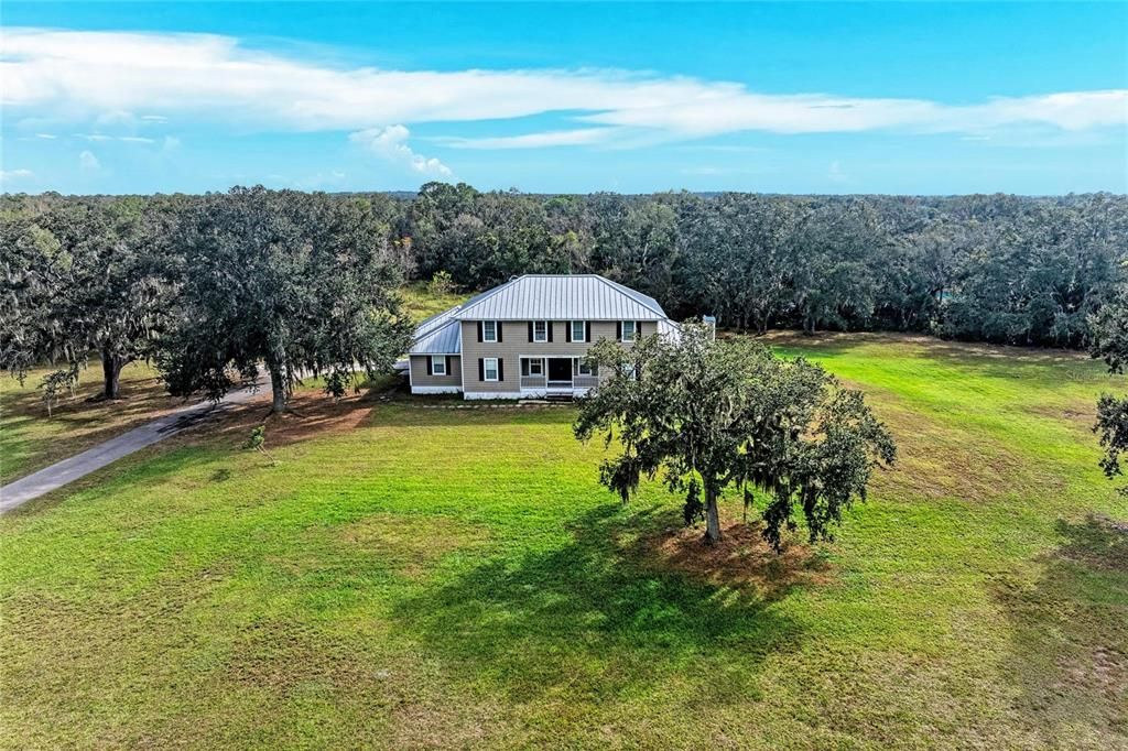 For Sale: $499,000 (4 beds, 4 baths, 3270 Square Feet)