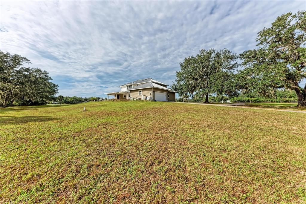 For Sale: $499,000 (4 beds, 4 baths, 3270 Square Feet)