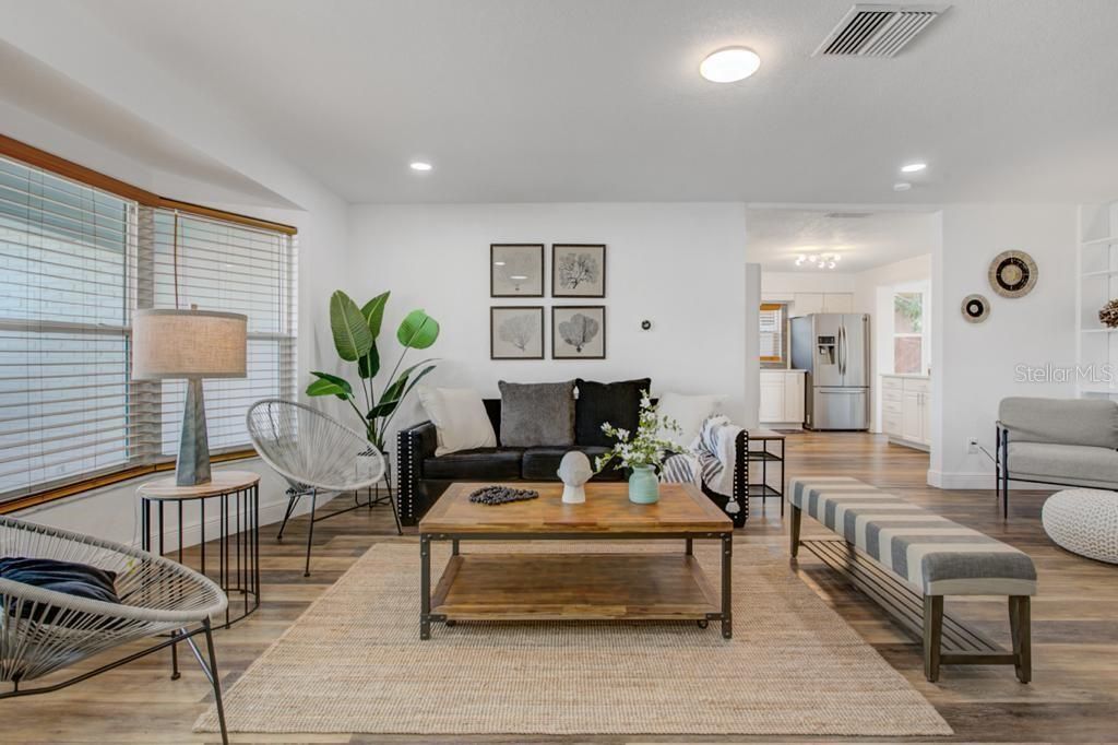 For Rent: $3,200 (3 beds, 2 baths, 1577 Square Feet)