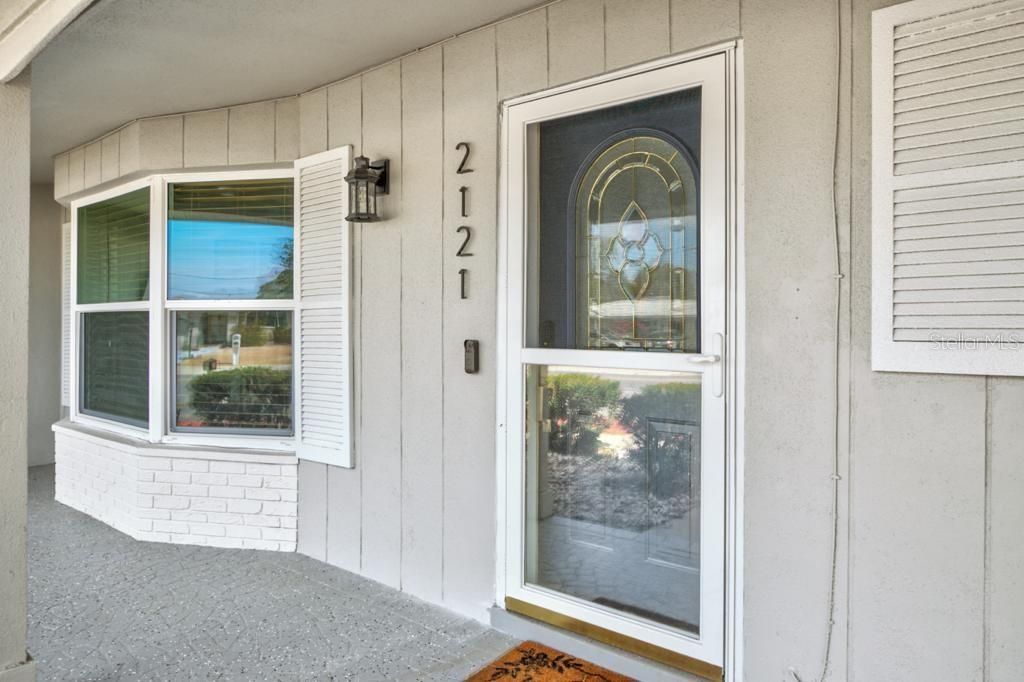 For Rent: $3,200 (3 beds, 2 baths, 1577 Square Feet)