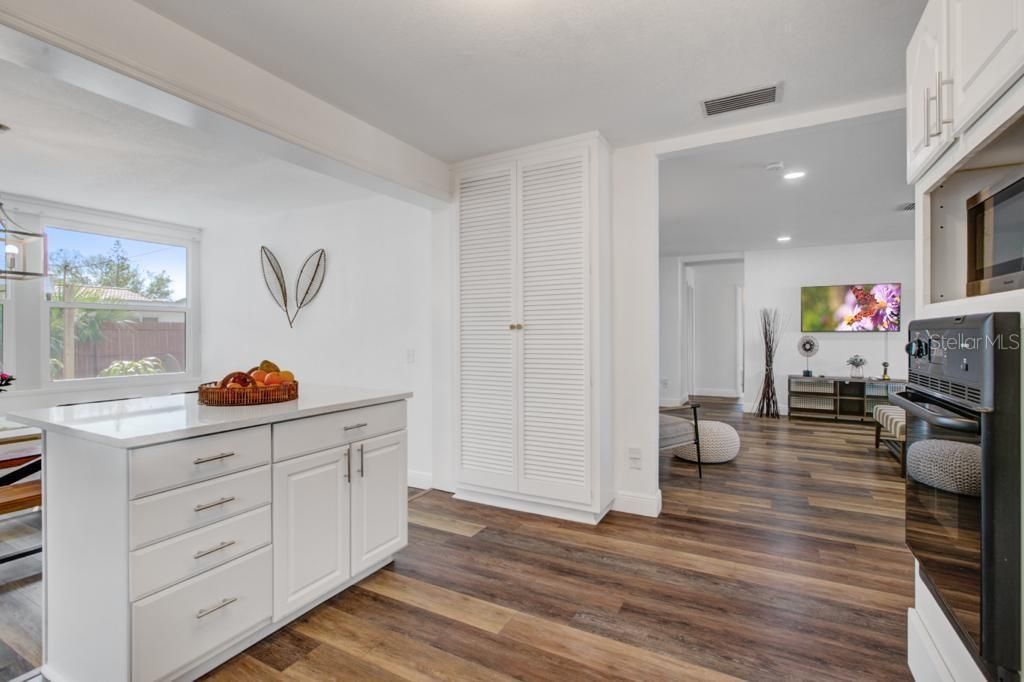 For Rent: $3,200 (3 beds, 2 baths, 1577 Square Feet)