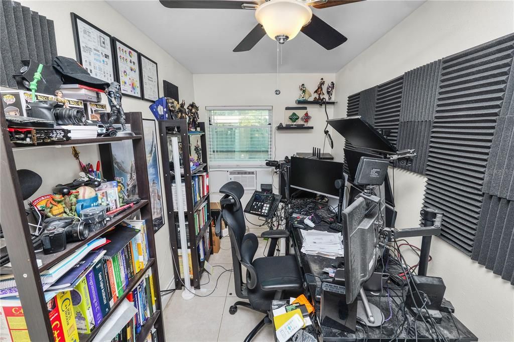 For Sale: $387,000 (3 beds, 2 baths, 1224 Square Feet)