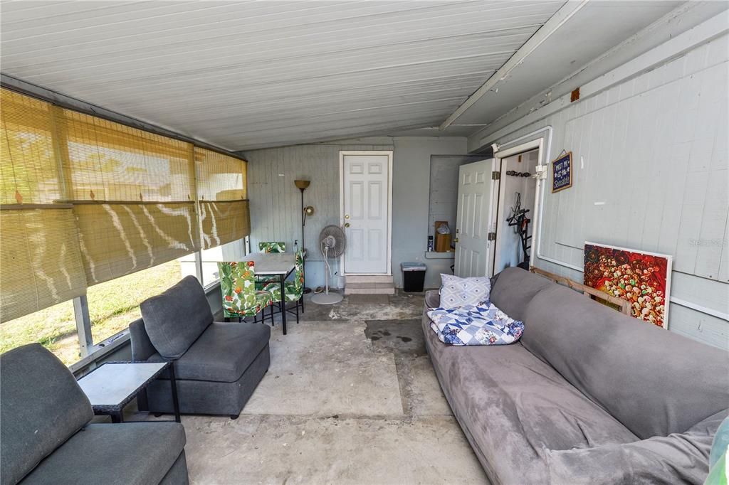 For Sale: $387,000 (3 beds, 2 baths, 1224 Square Feet)