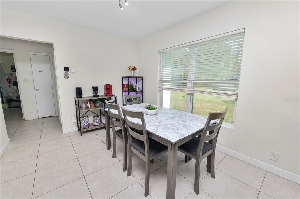 For Sale: $387,000 (3 beds, 2 baths, 1224 Square Feet)