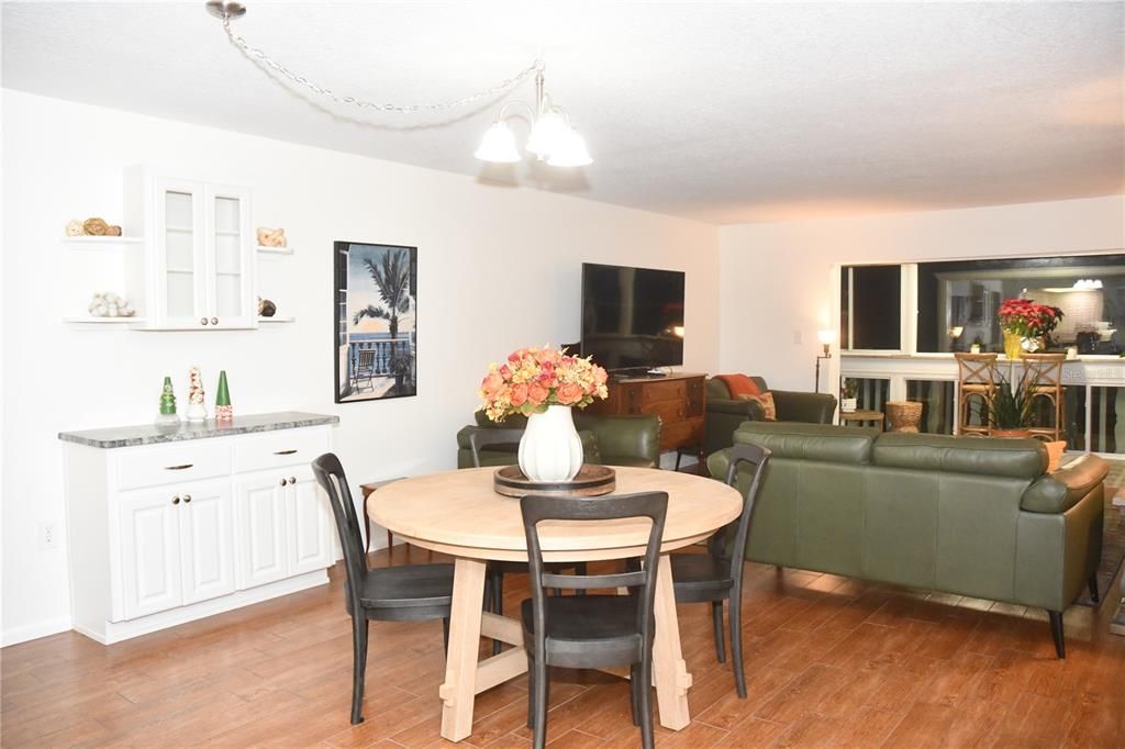 For Sale: $407,740 (3 beds, 3 baths, 1628 Square Feet)